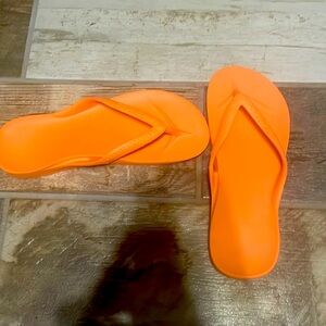 Archies corral color flip flip